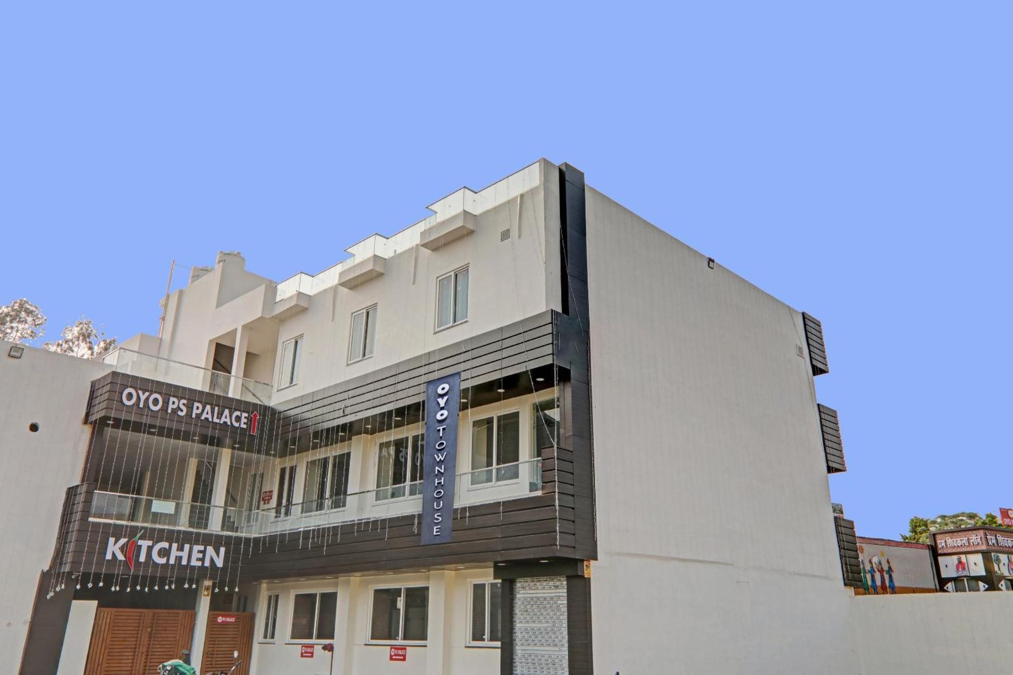 Townhouse P.S.Palace Near Amausi Metro Station 勒克瑙 外观 照片